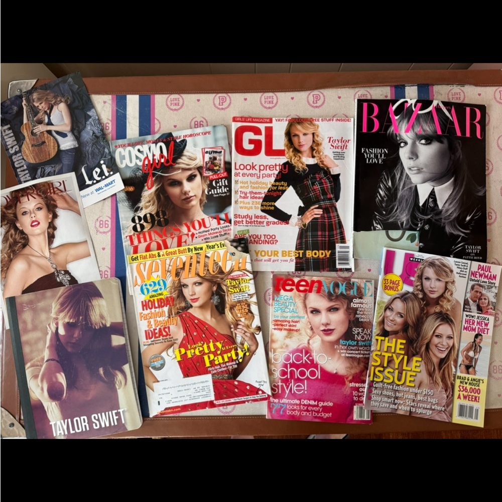 Taylor Swift Vintage Lot of Magazines/Ads